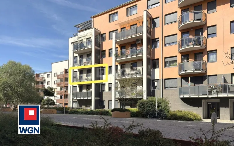 Mieszkanie na  sprzedaż Wrocław - 3 pokoje z balkonem, garażem, windą