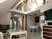 Dwupoziomowe mieszkanie w kamienicy